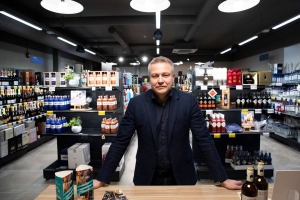 LIVIKO MÜÜGINUMBRID JA KASUM VÄHENESID, ENT SUURENES TOOTEPORTFELL JA LAIENETI UUTELE TURGUDELE